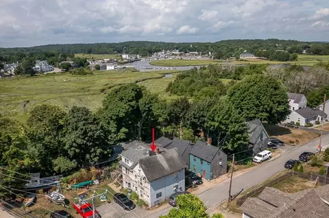 50 Eastern Ave, Essex, MA 01929