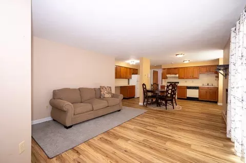 10 Hulbert Rd # -B, Worcester, MA 01603