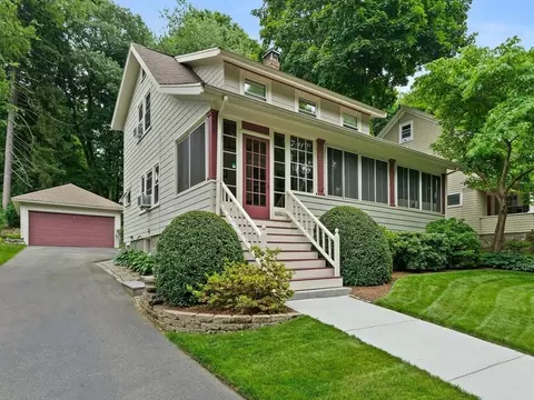 60 Glendale Rd, Quincy, MA 02169