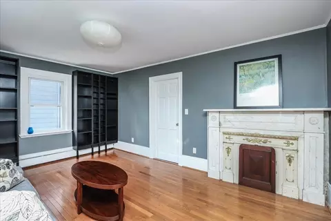 Living - 33 Boardman St, Salem, MA 01970 photo 1 of 8