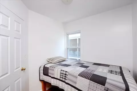 Bedroom - 33 Boardman St, Salem, MA 01970 photo 2 of 4