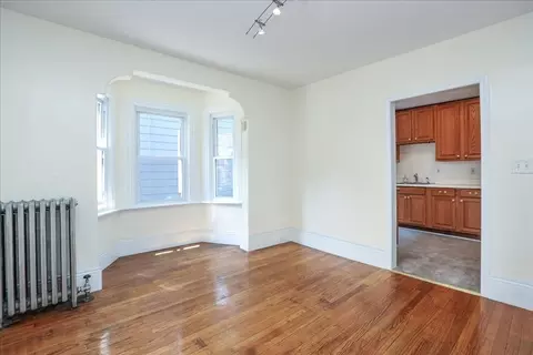 Living - 33 Boardman St, Salem, MA 01970 photo 6 of 8