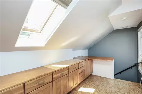 Entry Way - 33 Boardman St, Salem, MA 01970 photo 3 of 4