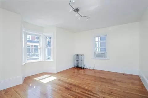 Living - 33 Boardman St, Salem, MA 01970 photo 5 of 8