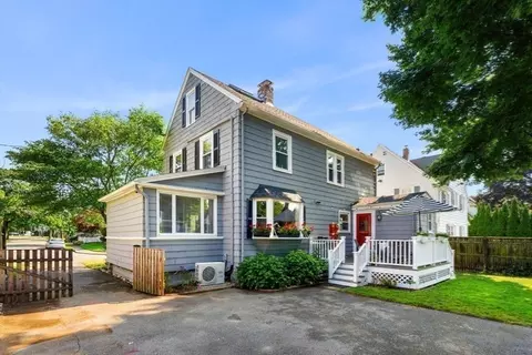 22 Birch St, Marblehead, MA 01945 photo 32