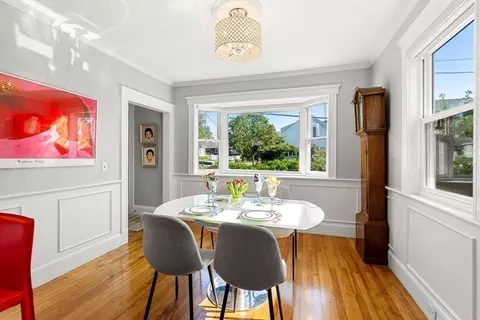 22 Birch St, Marblehead, MA 01945 photo 9