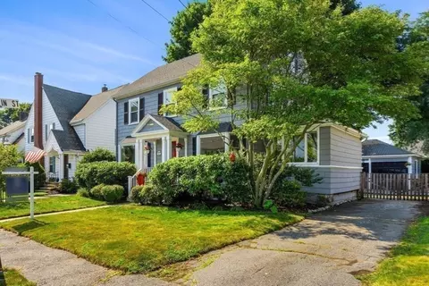 22 Birch St, Marblehead, MA 01945 photo 28