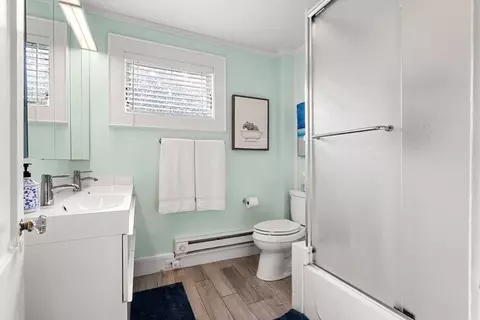 22 Birch St, Marblehead, MA 01945 photo 18