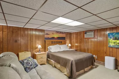 Bedroom - 25 25a Locust Ave, Worcester, MA 01604 photo 11 of 11