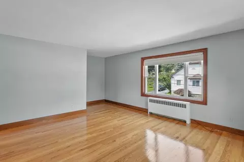Living - 25 25a Locust Ave, Worcester, MA 01604 photo 1 of 6
