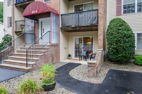 84 Cocasset St #A-2, Foxboro, MA 02035
