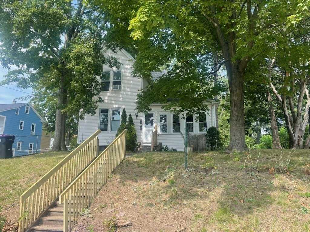 69 GATES ST  