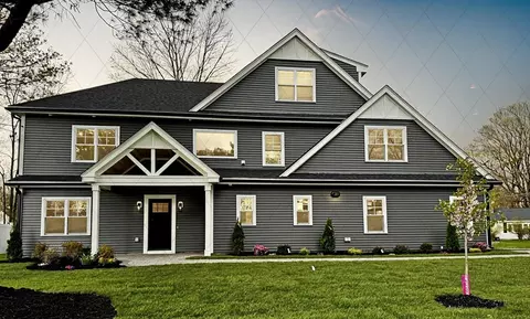 180 Boden Ln, Natick, MA 01760