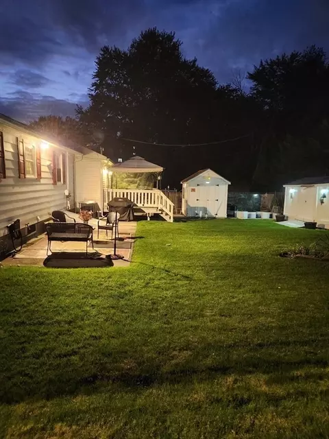 4 Harmon St, Worcester, MA 01604 photo 10