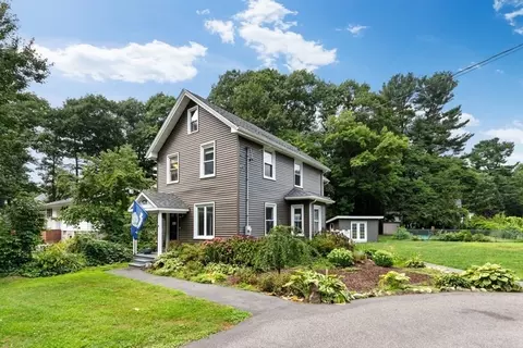 478 Salem St, Lynnfield, MA 01940