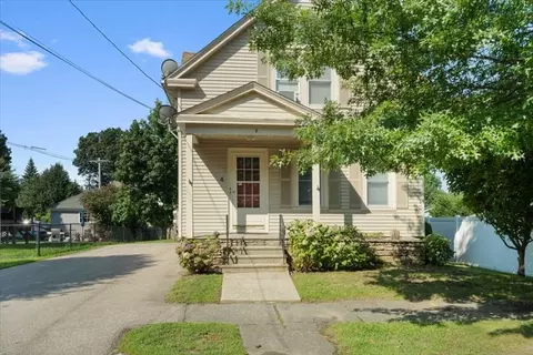 4 Clara St, Worcester, MA 01606