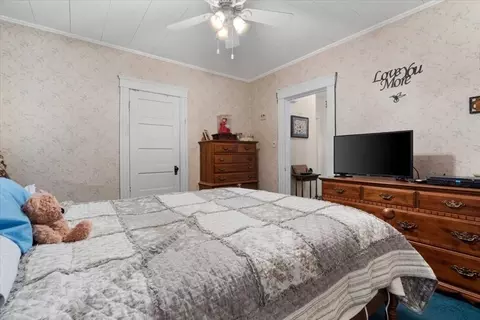 Bedroom - 4 Clara St, Worcester, MA 01606 photo 3 of 4