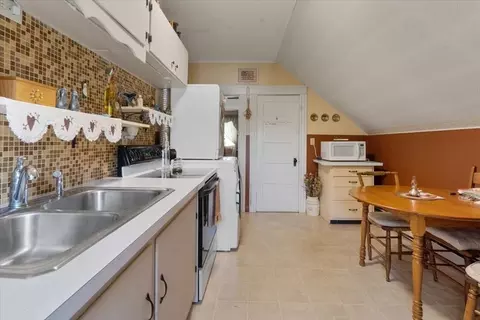 Kitchen - 4 Clara St, Worcester, MA 01606 photo 3 of 4