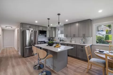 79 Humes Ave, Worcester, MA 01605