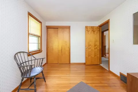 18 Brooks Pl, West Springfield, MA 01089 photo 21