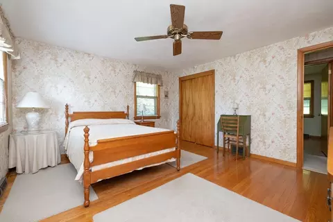 18 Brooks Pl, West Springfield, MA 01089 photo 14