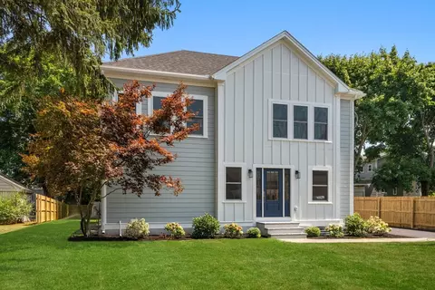 128 Webster St, Needham, MA 02494