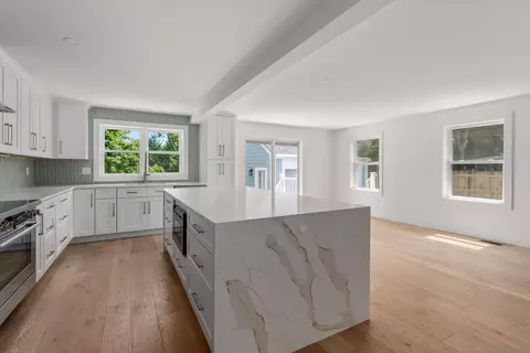 128 Webster St, Needham, MA 02494 photo 10
