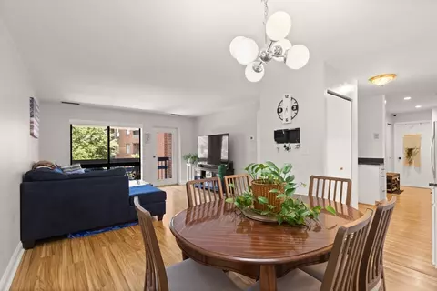 Dining - 4 Summit Dr #414, Reading, MA 01867 photo 1 of 2