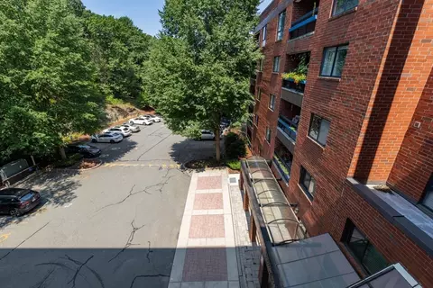 Exterior - 4 Summit Dr #414, Reading, MA 01867 photo 4 of 4
