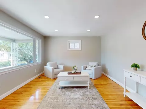 606 Pokross St, Fall River, MA 02724 photo 2