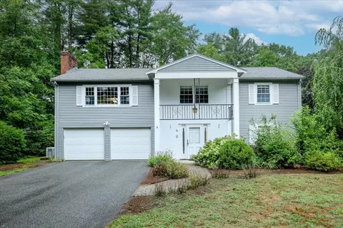 24 Meadowbrook Rd, Bedford, MA 01730