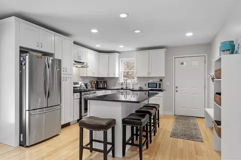 266 Walnut St, Saugus, MA 01906 photo 5
