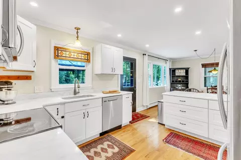 Kitchen - 4 Colonial Rd, Sutton, MA 01590 photo 6 of 6