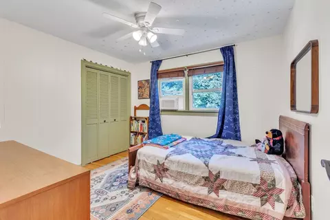 Bedroom - 4 Colonial Rd, Sutton, MA 01590 photo 5 of 6