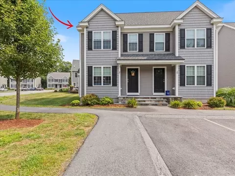 27 Grace Way #27, Tyngsborough, MA 01879