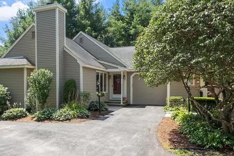 35 Iris Way #35, Haverhill, MA 01830