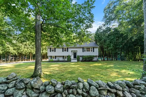 155 Lumber St, Hopkinton, MA 01748