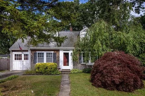 134 Swifts Beach Rd, Wareham, MA 02571