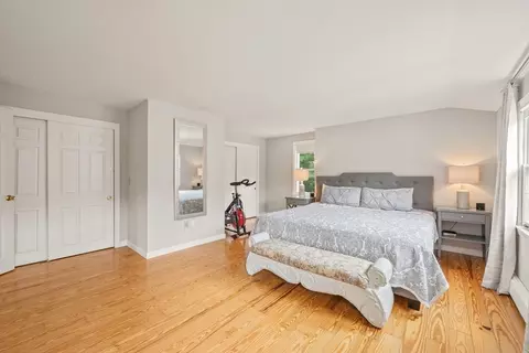 Bedroom - 20 Ralyn Rd, Barnstable, MA 02635 photo 5 of 7