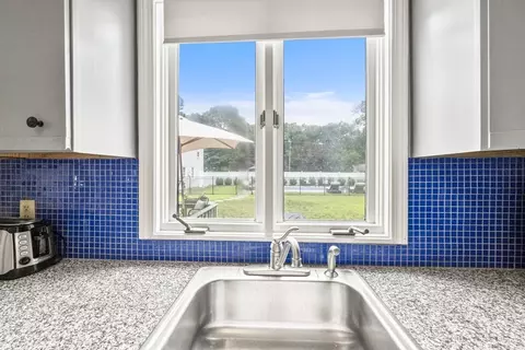 Kitchen - 20 Ralyn Rd, Barnstable, MA 02635 photo 3 of 4