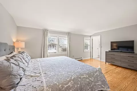 Bedroom - 20 Ralyn Rd, Barnstable, MA 02635 photo 4 of 7