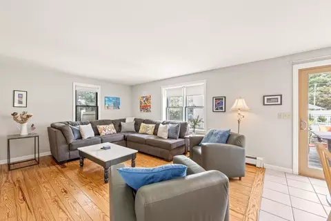 Living - 20 Ralyn Rd, Barnstable, MA 02635 photo 1 of 2