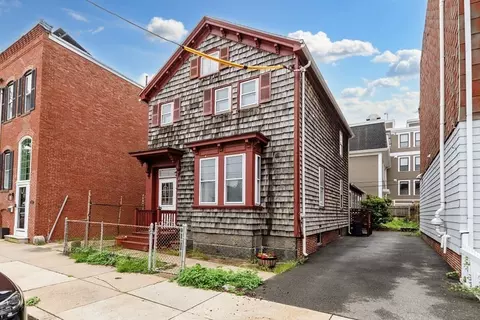 821 E 3rd St, Boston, MA 02127