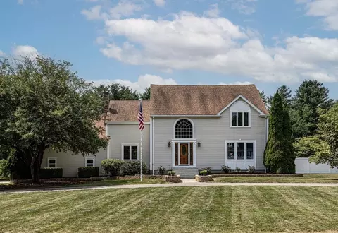 5 Nicholas Rd, Hopkinton, MA 01748
