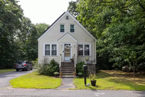 79 Hobson St, Saugus, MA 01906