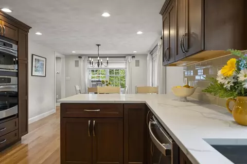 Kitchen - 72 Hartshorn St, Reading, MA 01867 photo 5 of 6