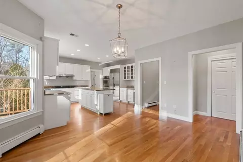 370 West St, Dedham, MA 02026 photo 9
