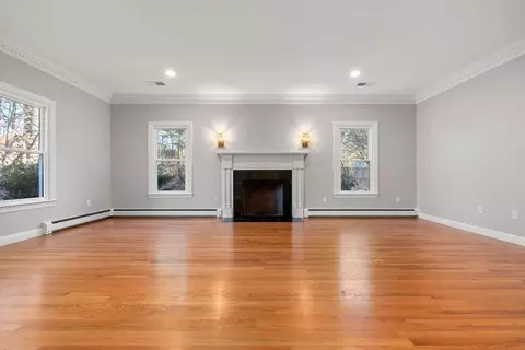 370 West St, Dedham, MA 02026 photo 13