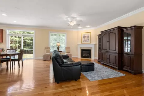 6 Easy St, Ayer, MA 01432 photo 5