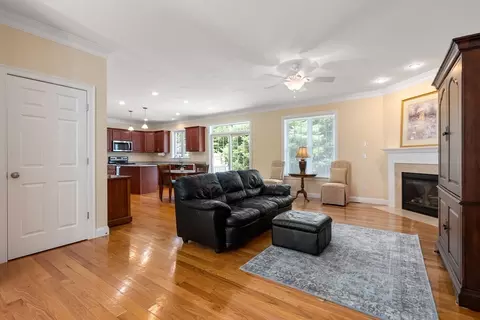 6 Easy St, Ayer, MA 01432 photo 4
